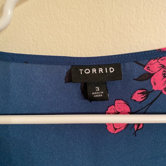 Torrid floral top - Picture 6 of 8